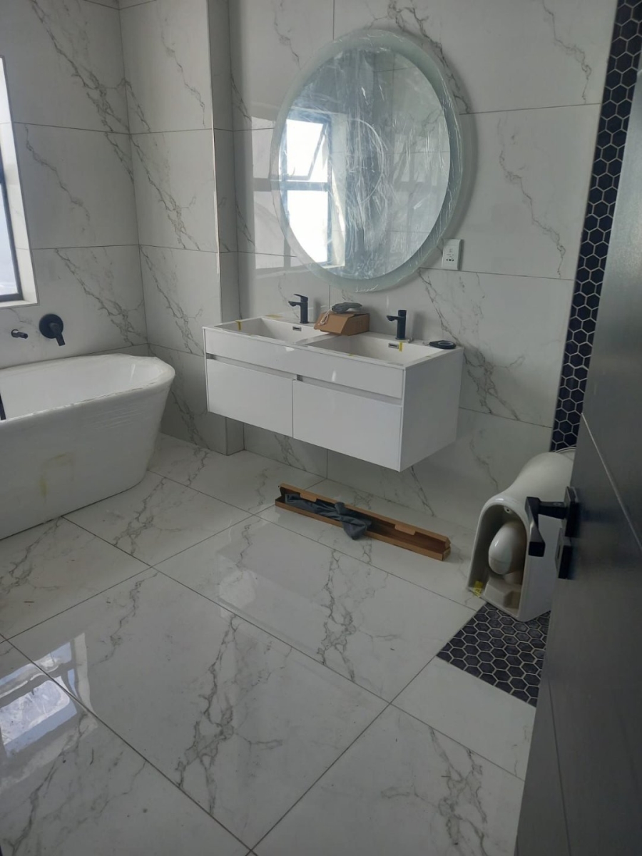 3 Bedroom Property for Sale in Sandown Western Cape